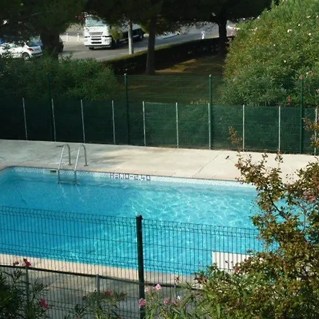Apartman 2 Pieces Avec Grande Terrasse, Climatisation, Piscine Et Parking Au Grau-du-roi - Fr-1-307-139 Le Grau-du-Roi