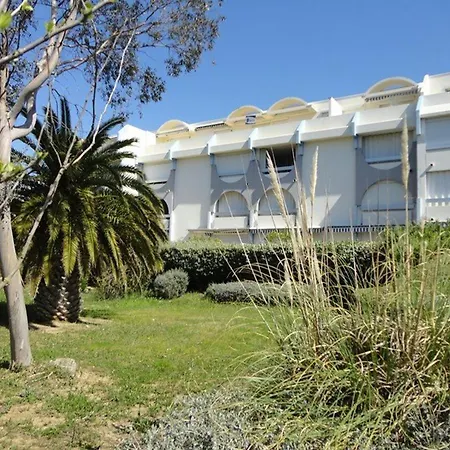Apartman 2 Pieces Avec Grande Terrasse, Climatisation, Piscine Et Parking Au Grau-du-roi - Fr-1-307-139 Le Grau-du-Roi