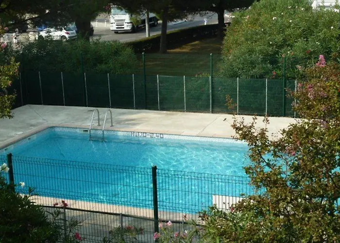 Διαμέρισμα 2 Pieces Avec Grande Terrasse, Climatisation, Piscine Et Parking Au Grau-du-roi - Fr-1-307-139 Le Grau-du-Roi